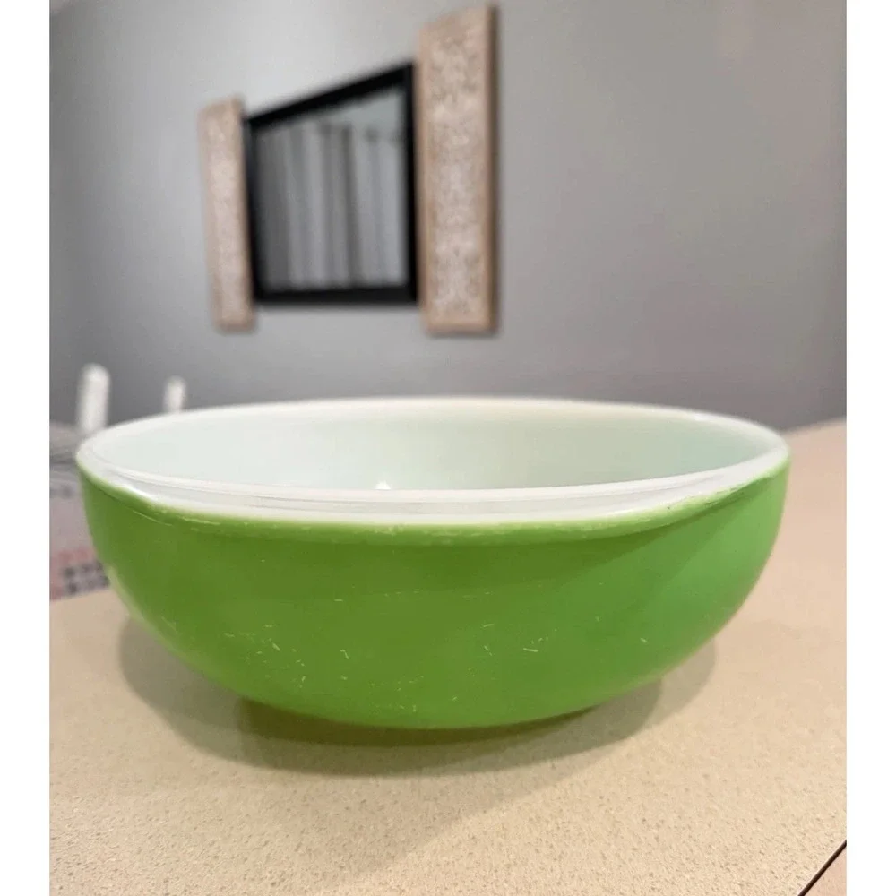 Vintage Pyrex Green Apple 024 2qt Round Casserole Baking Dish No Lid USA